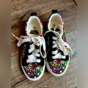Super Mario Bros Lace Shoe Size 13 little kids